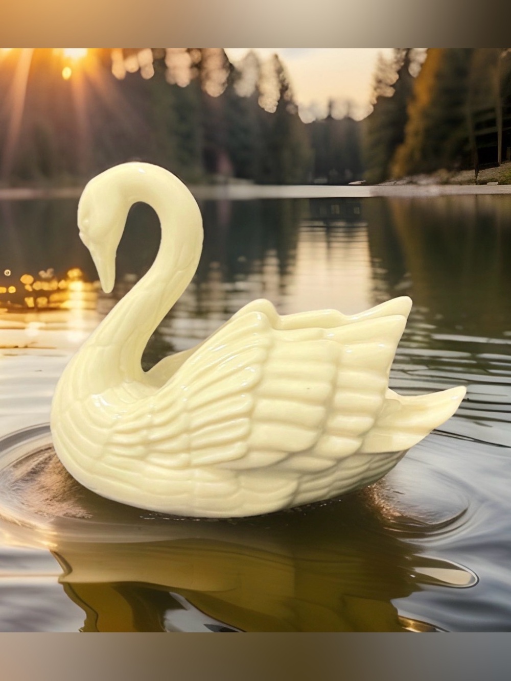 Lenox Mini Porcelain Swan Ivory Place Card Holder/Cake Topper 3"